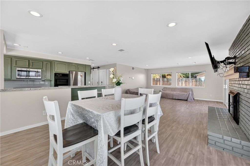 Image 10 of property listing at 33330 Zellar Street, Lake Elsinore, CA 92530