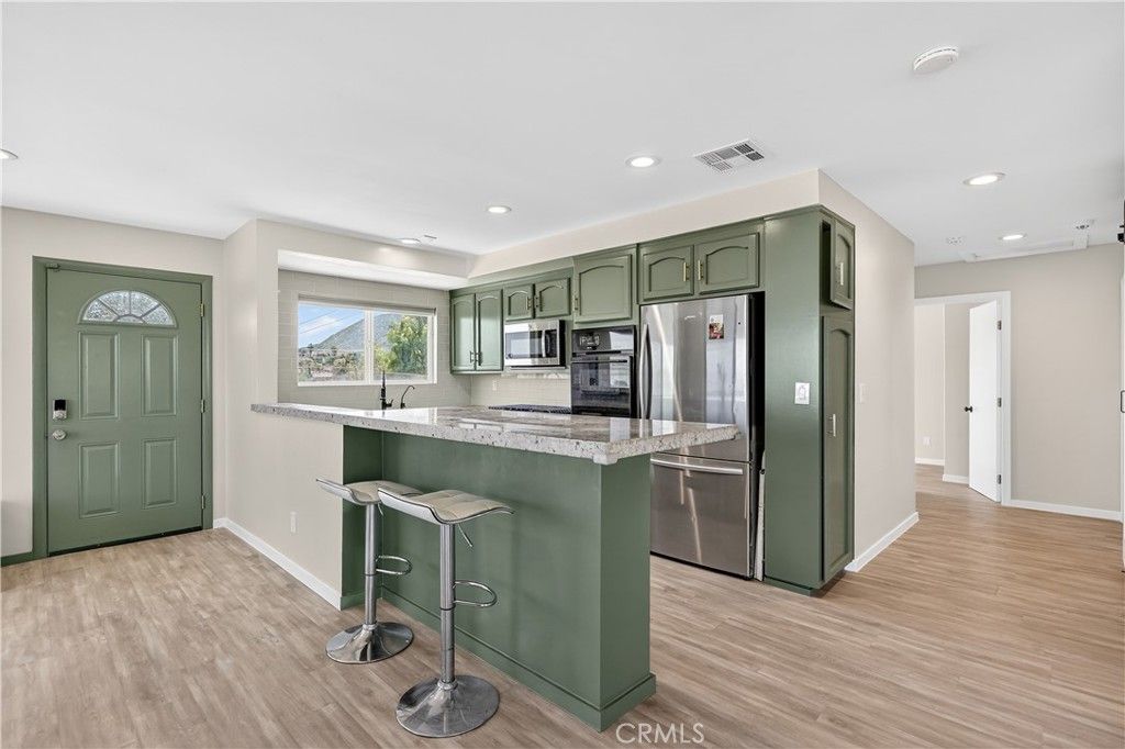 Image 11 of property listing at 33330 Zellar Street, Lake Elsinore, CA 92530