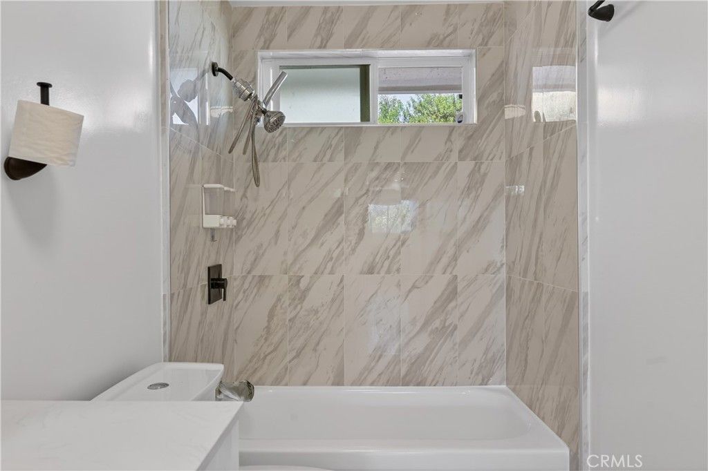 Image 20 of property listing at 33330 Zellar Street, Lake Elsinore, CA 92530