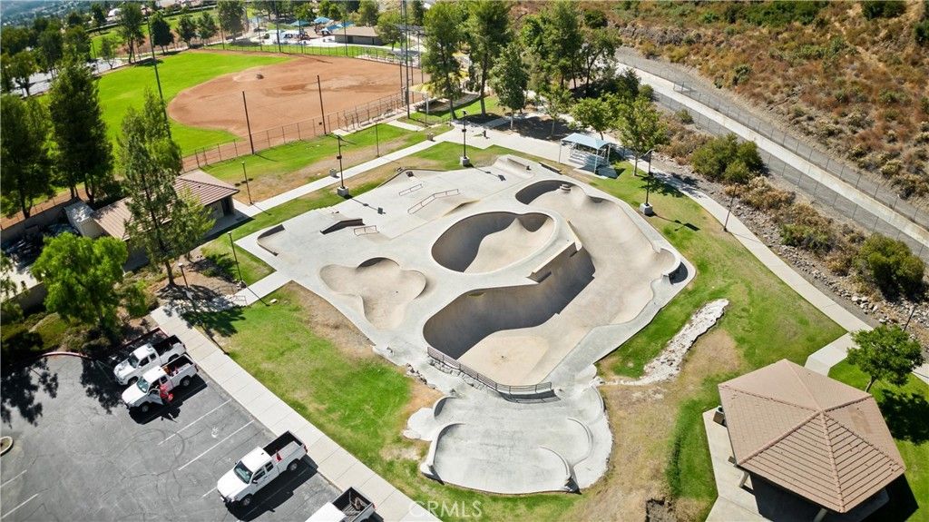 Image 40 of property listing at 33330 Zellar Street, Lake Elsinore, CA 92530