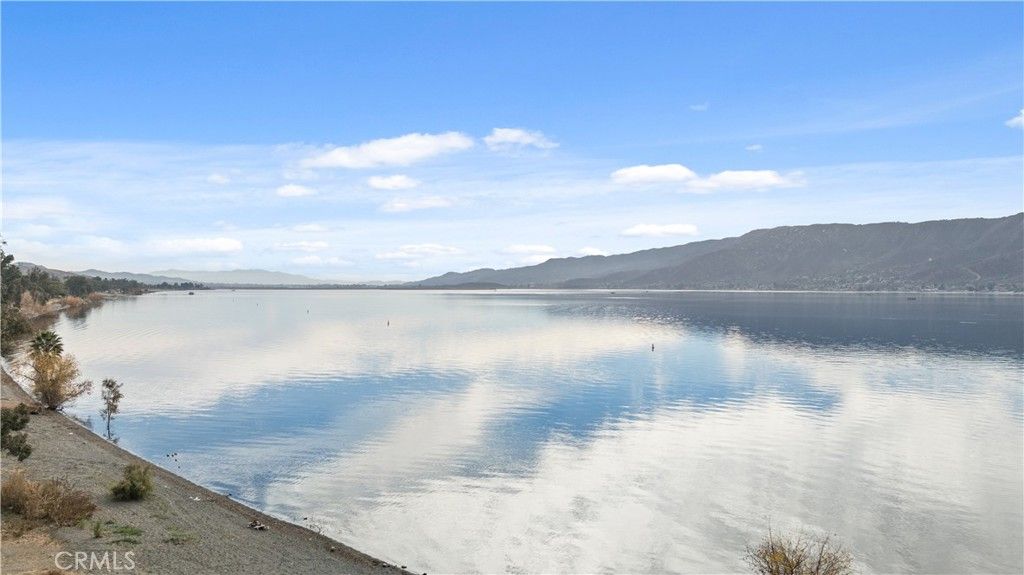 Image 49 of property listing at 33330 Zellar Street, Lake Elsinore, CA 92530