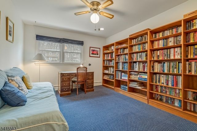 11 Wood Dr, Parsippany-troy Hills Twp., NJ 07950