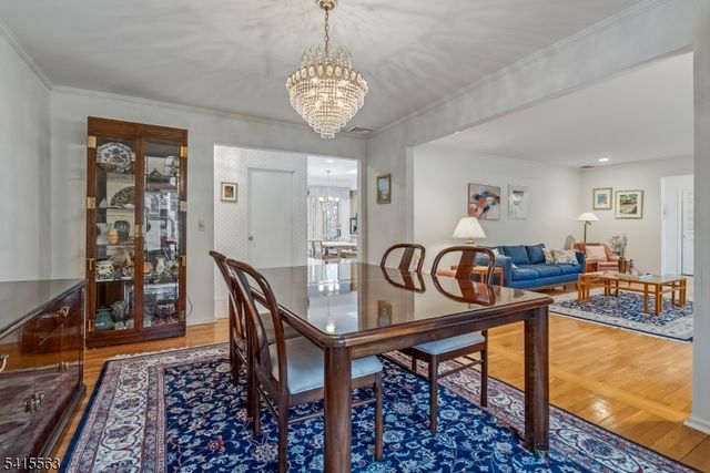 11 Wood Dr, Parsippany-troy Hills Twp., NJ 07950