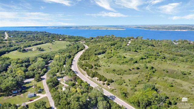 4622 Freeman Road, Manhattan, KS 66503