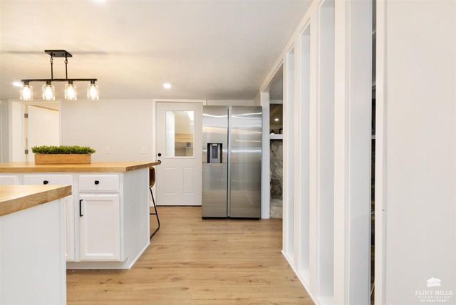 4622 Freeman Road, Manhattan, KS 66503