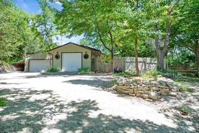 4622 Freeman Road, Manhattan, KS 66503