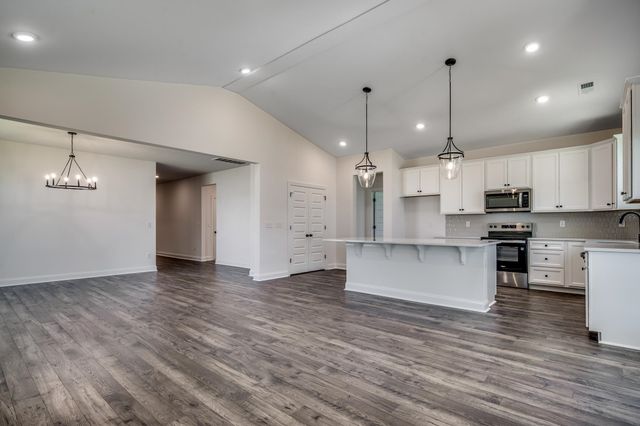 600 Canborough Lane, Murrells Inlet, SC 29576