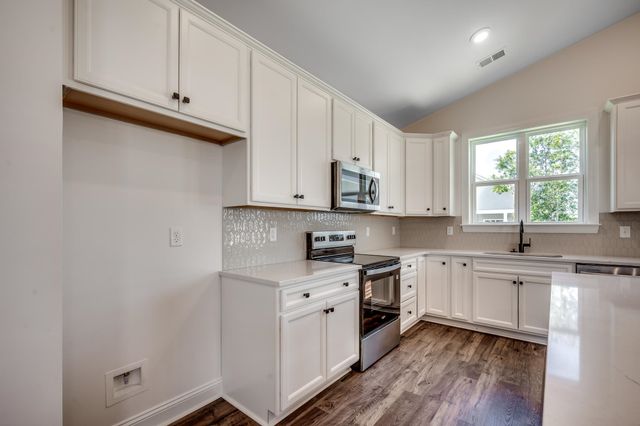 600 Canborough Lane, Murrells Inlet, SC 29576