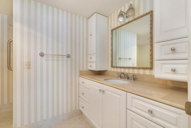 1801 S Flagler Drive 1105, West Palm Beach, FL 33401