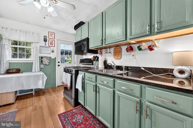 934 MOUNT RD, Burlington, NJ 08016
