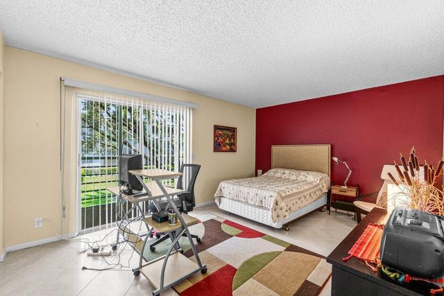 68 Suffolk B 68, Boca Raton, FL 33434