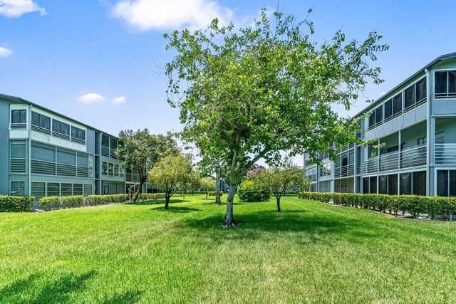 68 Suffolk B 68, Boca Raton, FL 33434
