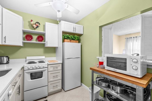 68 Suffolk B 68, Boca Raton, FL 33434
