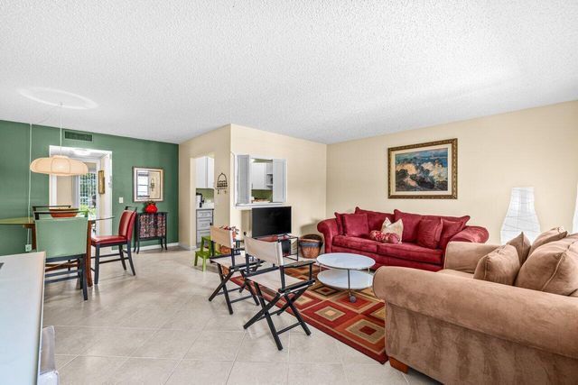 68 Suffolk B 68, Boca Raton, FL 33434