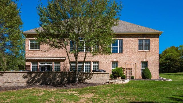 3425 Regans Way, Zanesville, OH 43701