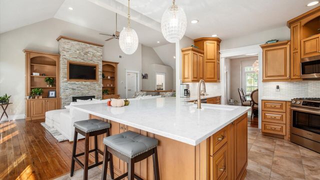 3425 Regans Way, Zanesville, OH 43701