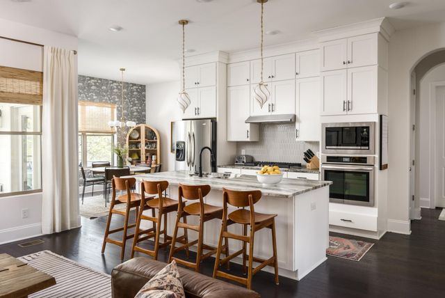 8033 Still Spring Ridge Dr, Nashville, TN 37221