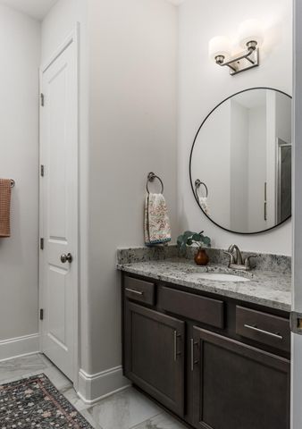 8033 Still Spring Ridge Dr, Nashville, TN 37221