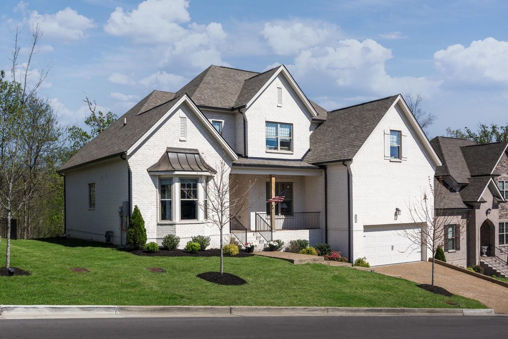 8033 Still Spring Ridge Dr, Nashville, TN 37221