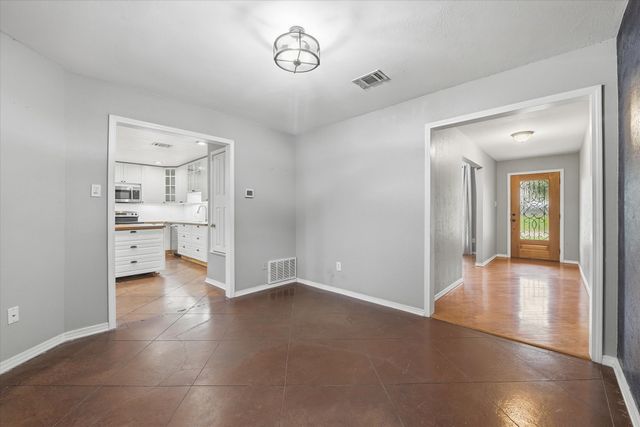 6917 Wilton Drive, Fort Worth, TX 76133