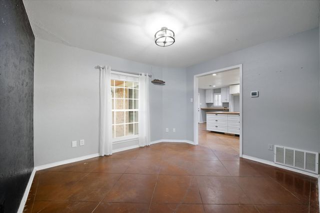 6917 Wilton Drive, Fort Worth, TX 76133