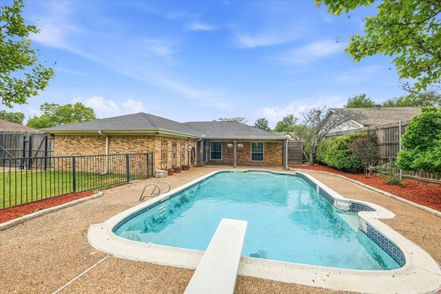 6917 Wilton Drive, Fort Worth, TX 76133