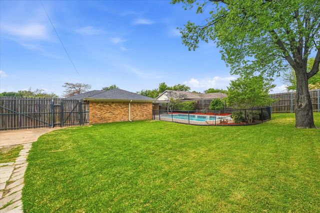 6917 Wilton Drive, Fort Worth, TX 76133