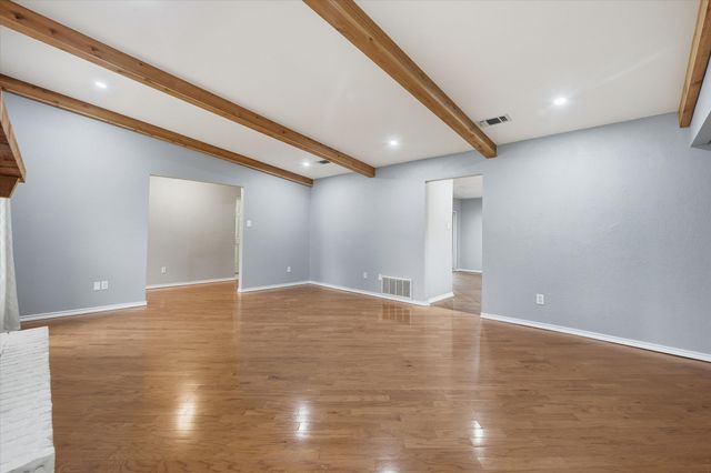 6917 Wilton Drive, Fort Worth, TX 76133