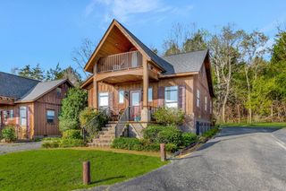 31 Bradley Ln, Bath Springs, TN 38311
