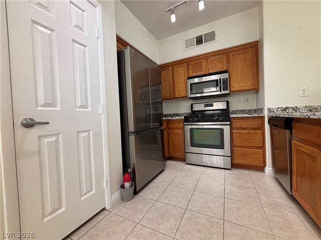 50 Aura De Blanco Street 13102, Henderson, NV 89074