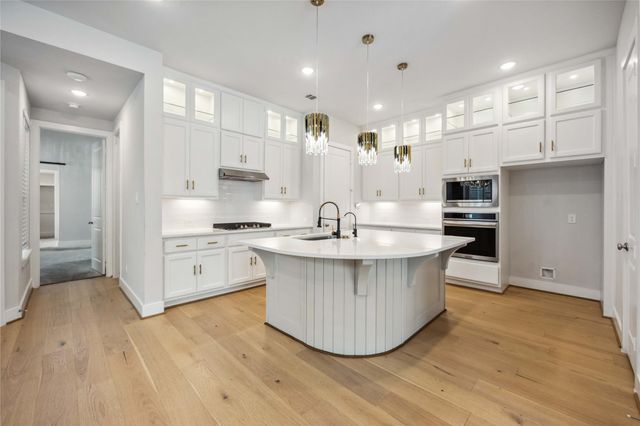 18231 Lakepoint Ridge Lane, Cypress, TX 77433