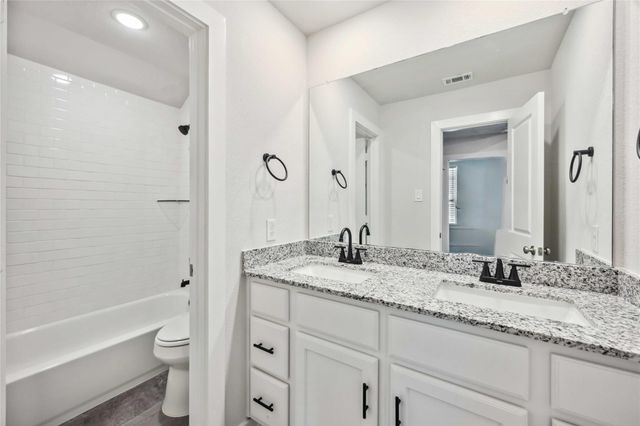 18231 Lakepoint Ridge Lane, Cypress, TX 77433