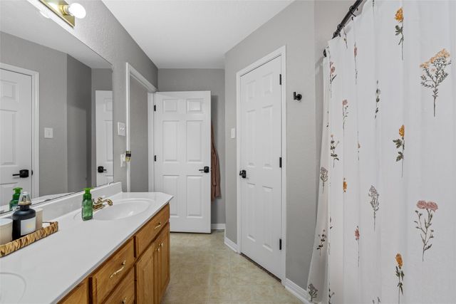 274 Dove Hill Lane, China Spring, TX 76633