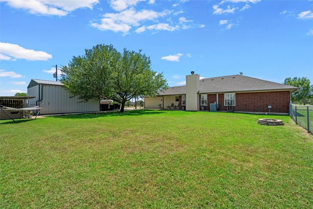 274 Dove Hill Lane, China Spring, TX 76633