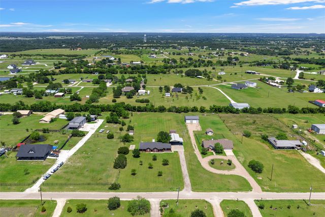 274 Dove Hill Lane, China Spring, TX 76633