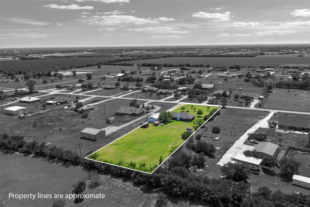 274 Dove Hill Lane, China Spring, TX 76633