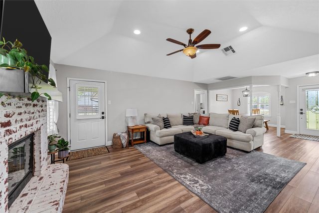 274 Dove Hill Lane, China Spring, TX 76633
