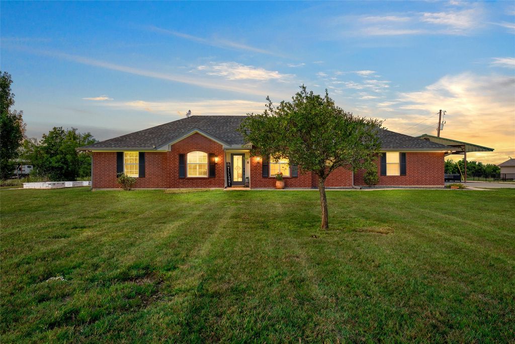 274 Dove Hill Lane, China Spring, TX 76633