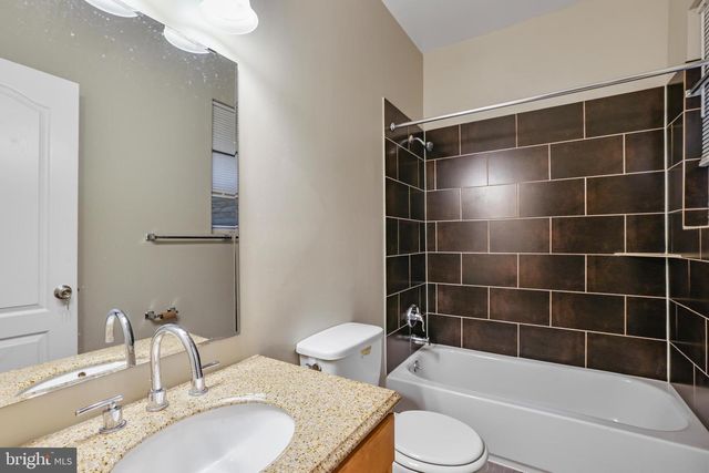 302 V ST NE, Washington, DC 20002