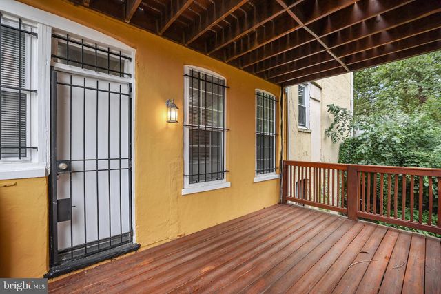 302 V ST NE, Washington, DC 20002