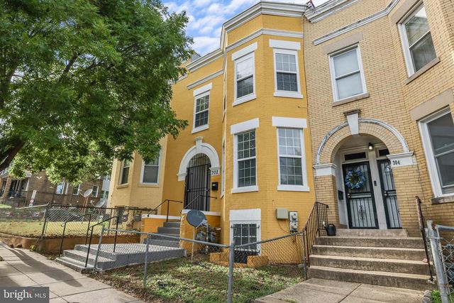 302 V ST NE, Washington, DC 20002