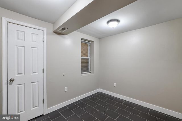 302 V ST NE, Washington, DC 20002