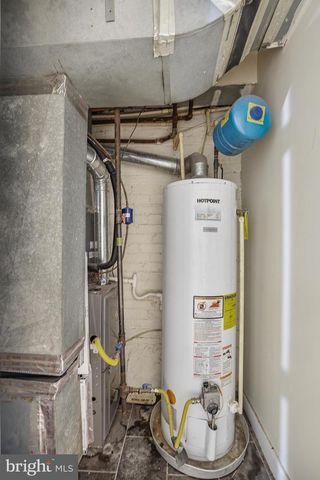 302 V ST NE, Washington, DC 20002