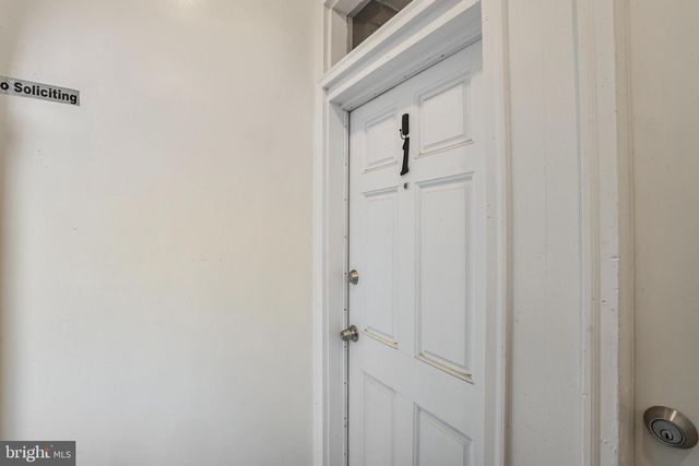 302 V ST NE, Washington, DC 20002