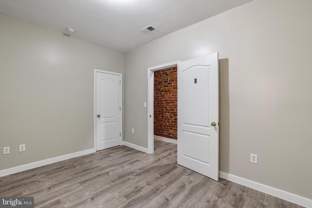 302 V ST NE, Washington, DC 20002