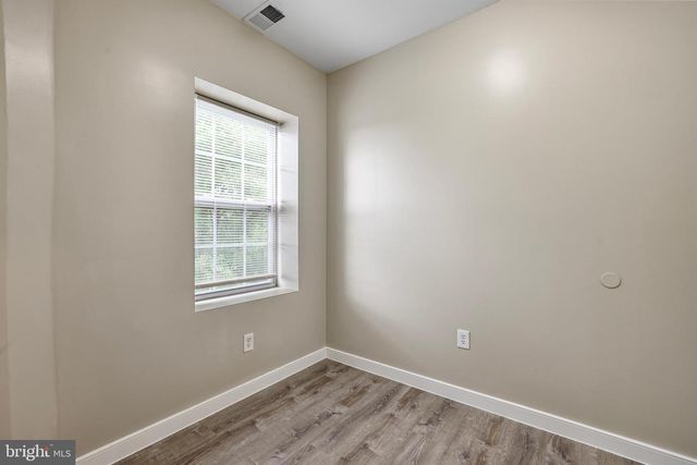 302 V ST NE, Washington, DC 20002