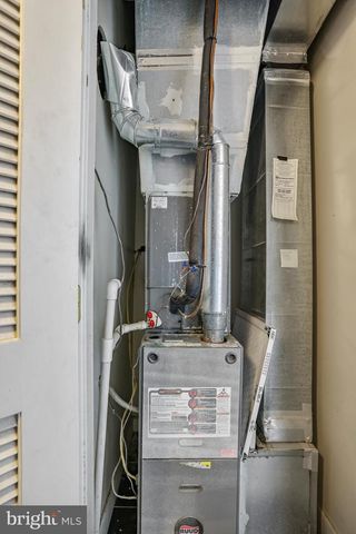 302 V ST NE, Washington, DC 20002