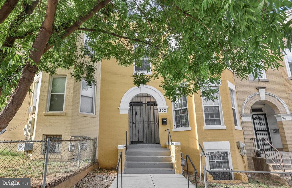 302 V ST NE, Washington, DC 20002