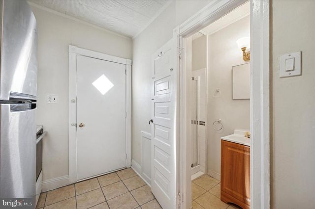 77 N KEYSTONE AVE, Upper Darby, PA 19082