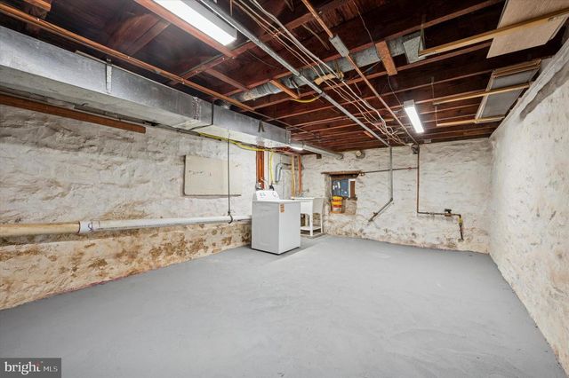 77 N KEYSTONE AVE, Upper Darby, PA 19082